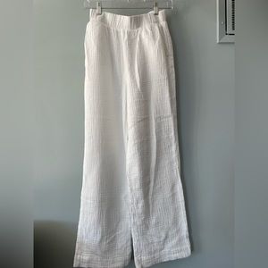 Faherty white cotton pants